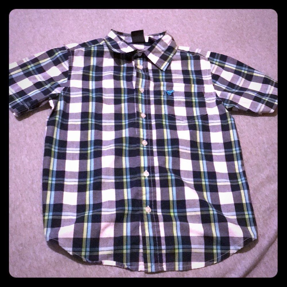 Wrangler brand button down shirt